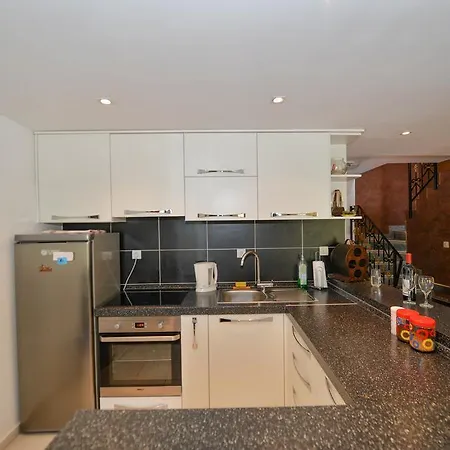 J & P Apartments Котор Номер фото